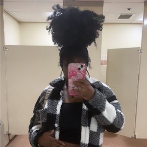Meet your Posher, Amari